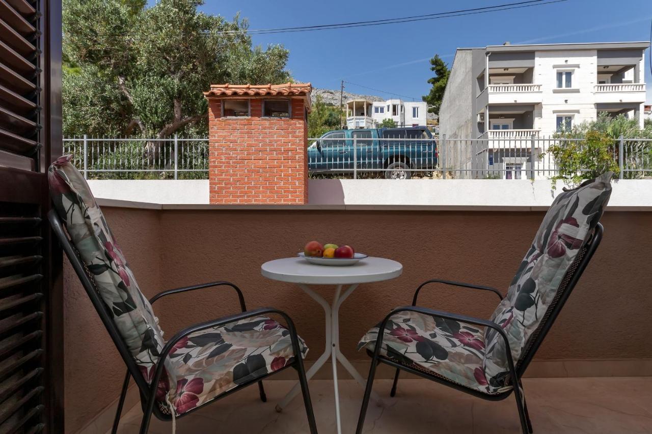 Apartments And Rooms With Parking Space Duce, Omis - 10303 Exterior photo